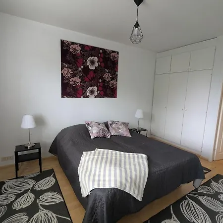 Spacious Two-room By The Διαμέρισμα *